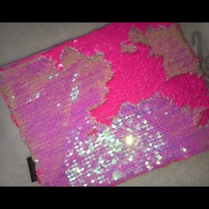 Adorable Sequin Travel Pouch